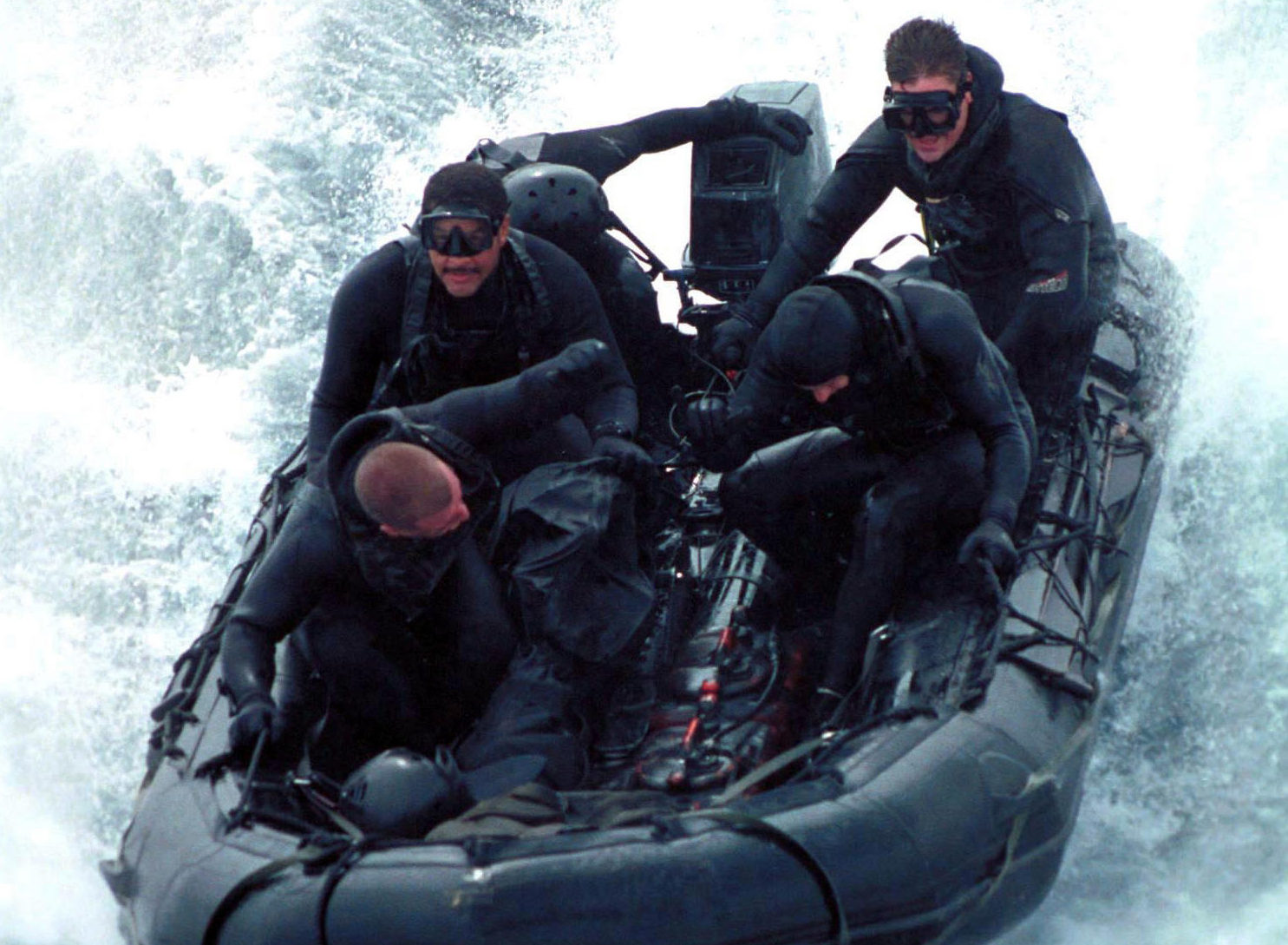 Combat_Rubber_Raiding_Craft_manned_by_SEAL-Team_5-e1550806204161.jpg