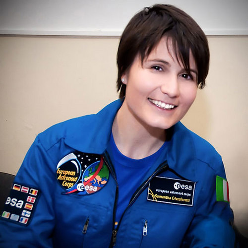 SamanthaFlag-sq.jpg