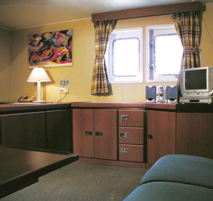 sitroom.jpg
