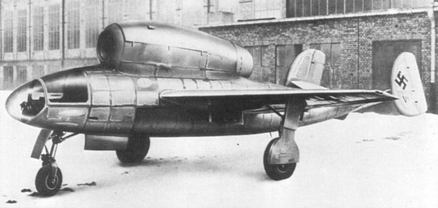 Henschel_Hs_132_wiki.jpg