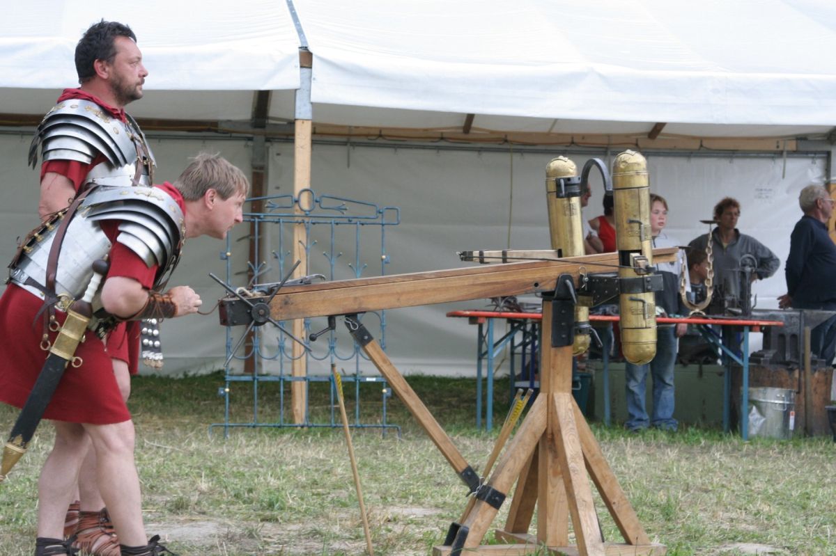 800px-Balliste_fireing.jpg