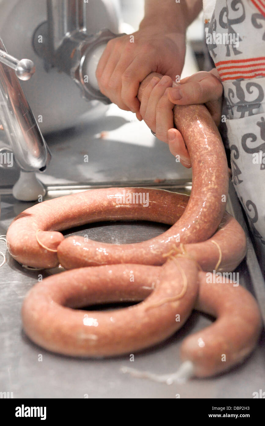 woman-making-sausage-DBP2H3.jpg