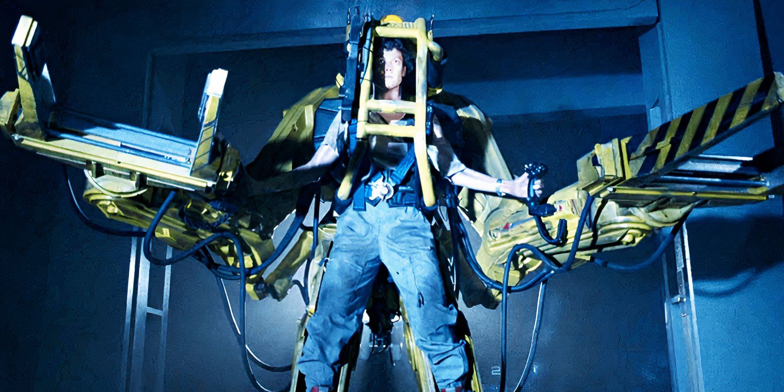 sigourney-weave-as-ripley-in-the-power-loader-in-aliens.jpg